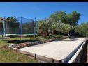 Ferienhaus Mario - with pool & sea view: H(4+2) Supetar - Insel Brac  - Kroatien - Hof