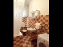 Ferienwohnungen Mira - affordable & comfortable: A1(5) Supetar - Insel Brac  - Ferienwohnung - A1(5): Badezimmer mit Toilette