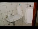 Ferienwohnungen Miho SA1(2), SA2(2), SA3(2), SA4(2) Orebic - Halbinsel Peljesac  - Studio-Ferienwohnung - SA1(2), SA2(2): Badezimmer mit Toilette