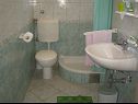 Ferienwohnungen Nada A1(8), A2(8) Sucuraj - Insel Hvar  - Ferienwohnung - A2(8): Badezimmer mit Toilette