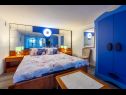 Ferienwohnungen Mila - in blue: A1(4+2), A2(5+1), A3(4+2) Banjole - Istrien  - Ferienwohnung - A1(4+2): Schlafzimmer