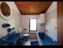Ferienwohnungen Bruno - spacious yard: A1(4+2) Barban - Istrien  - Ferienwohnung - A1(4+2): Badezimmer mit Toilette
