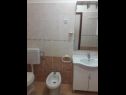 Ferienwohnungen Zeljka - free parking A1(4+1) Opatija - Kvarner  - Ferienwohnung - A1(4+1): Badezimmer mit Toilette