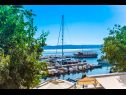 Ferienwohnungen und Zimmer Hope - 30m to the sea & seaview: R1(3), R3(3), A2(3), A4(4) Brela - Riviera Makarska  - Meerblick (Objekt und Umgebung)