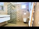 Ferienhaus Villa Marta - with pool: H(6+2) Kozica - Riviera Makarska  - Kroatien - H(6+2): Badezimmer mit Toilette