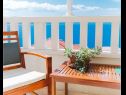 Ferienwohnungen Mari - sea view apartments: A1(2) Borna, A2(4) Iva, A3(4) Silver, A4(4) Red Nemira - Riviera Omis  - Ferienwohnung - A3(4) Silver: Balkon