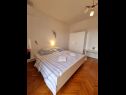 Ferienwohnungen Ninko - comfortable: A1(8) Palit - Insel Rab  - Ferienwohnung - A1(8): Schlafzimmer