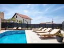 Ferienhaus Mirka - with heated pool: H(8+2) Bucht Stivasnica (Razanj) - Riviera Sibenik  - Kroatien - Pool