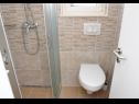 Ferienwohnungen Niko - modern: SA1(2), A2(2+2), A3(2+2), A4(4+2) Kastel Luksic - Riviera Split  - Ferienwohnung - A3(2+2): Badezimmer mit Toilette