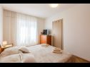 Ferienwohnungen Neda - charming and comfy : A1(3) Split - Riviera Split  - Ferienwohnung - A1(3): Schlafzimmer