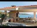 Ferienhaus Slobodna - 20 from beach; H(4) Bucht Ljubljeva (Vinisce) - Riviera Trogir  - Kroatien - Kamin