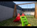 Ferienhaus Pax - with pool: H(4+2) Marina - Riviera Trogir  - Kroatien - Kinderspielplatz