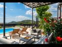 Ferienhaus Pax - with pool: H(4+2) Marina - Riviera Trogir  - Kroatien - Hof