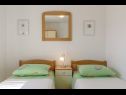 Ferienwohnungen Pery - 2 bedroom sea view apartment: A1(4+1) Trogir - Riviera Trogir  - Ferienwohnung - A1(4+1): Schlafzimmer