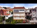 Ferienwohnungen Tomi - with beautiful view: A1(4+1) Trogir - Riviera Trogir  - Haus