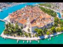 Ferienwohnungen Tomi - with beautiful view: A1(4+1) Trogir - Riviera Trogir  - Detail (Objekt und Umgebung)