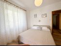 Ferienwohnungen Mihaela - sea view : A1(5+1), A2(4), SA3(2) Trogir - Riviera Trogir  - Ferienwohnung - A2(4): Schlafzimmer