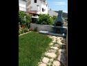 Ferienhaus More - garden shower: H(10+2) Vinisce - Riviera Trogir  - Kroatien - Kamin