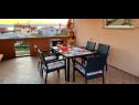Ferienwohnungen Julija - big terrace and grill A1 Asy(4) Bibinje - Riviera Zadar  - Haus