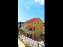 Ferienwohnungen Sandra - 150 meters from the beach A1 (6+2), A2 (3+2), A3 (2+2) Crna Punta - Riviera Zadar  - Haus