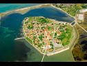 Ferienwohnungen Sandra - 40m from the sea & parking: A1(4+1) Nin - Riviera Zadar  - Detail