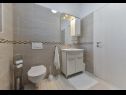 Ferienhaus Ani 1 - with pool : H(6) Privlaka - Riviera Zadar  - Kroatien - H(6): Badezimmer mit Toilette