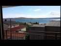 Ferienwohnungen Sunny  - sea side terrace & parking: A1(4+1), A2(6+1) Starigrad-Paklenica - Riviera Zadar  - Ferienwohnung - A1(4+1): Aussicht vom Terasse