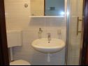 Ferienwohnungen Let - 5 m from sea : A1(4), A4(4) Sukosan - Riviera Zadar  - Ferienwohnung - A4(4): Badezimmer mit Toilette