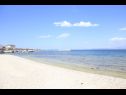 Ferienwohnungen Almond A1(2+2), A2(4+2), A3(4+2) Vir - Riviera Zadar  - Strand