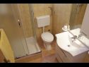 Ferienwohnungen Almond A1(2+2), A2(4+2), A3(4+2) Vir - Riviera Zadar  - Ferienwohnung - A3(4+2): Badezimmer mit Toilette