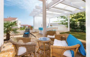Ferienwohnungen Big blue - terrace lounge: A1(4) Vodice - Riviera Sibenik 