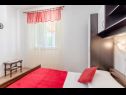 Ferienwohnungen Matko - 3 Bedrooms Apartment: A2(6) Mirca - Insel Brac  - Ferienwohnung - A2(6): Schlafzimmer