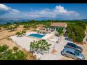 Ferienhaus Diana - pool and terrace: H(4+1) Pucisca - Insel Brac  - Kroatien - Haus