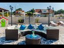 Ferienhaus Ivan - open pool: H(6+4) Supetar - Insel Brac  - Kroatien - Terasse