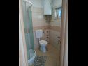Ferienwohnungen Marija - parking: A1(2+2) Okrug Gornji - Insel Ciovo  - Ferienwohnung - A1(2+2): Badezimmer mit Toilette