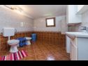 Ferienwohnungen Roland A(4) Vrsar - Istrien  - Ferienwohnung - A(4): Badezimmer mit Toilette