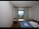 Ferienwohnungen Robert - sea view : A1(4+1), A2(4+2) Brela - Riviera Makarska  - Ferienwohnung - A2(4+2): Schlafzimmer