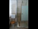 Ferienhaus Kris - quiet and romantic: H(8+2) Brela - Riviera Makarska  - Kroatien - H(8+2): Badezimmer mit Toilette