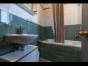 Ferienwohnungen Vese - quiet area: A1(4+2) Makarska - Riviera Makarska  - Ferienwohnung - A1(4+2): Badezimmer mit Toilette