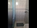 Ferienwohnungen Boro - sea view SA1(3), SA2(3), SA3(3) Dugi Rat - Riviera Omis  - Studio-Ferienwohnung - SA1(3): Badezimmer mit Toilette