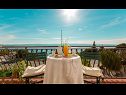 Ferienwohnungen Franka - beautiful sea view & parking: A1(3), A2(2+2), A3(2+2), A4(3+1) Stanici - Riviera Omis  - Haus