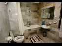 Ferienhaus Villa More - 10m from sea: H(10) Rogoznica - Riviera Sibenik  - Kroatien - H(10): Badezimmer mit Toilette
