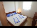 Ferienwohnungen Deep Blue A1 PR(6+1), A2 KAT(6+1), A3(4+1) Srima - Riviera Sibenik  - Ferienwohnung - A2 KAT(6+1): Schlafzimmer