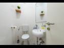 Ferienhaus Villa Solis - luxury with pool: H(6) Dicmo - Riviera Split  - Kroatien - H(6): Toilette