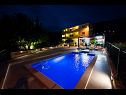 Ferienwohnungen Mariska - with swimming pool: A1(6+2), A2(6+2) Podstrana - Riviera Split  - Haus