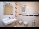 Ferienwohnungen Darko - spacious: A1(6+1) Split - Riviera Split  - Ferienwohnung - A1(6+1): Badezimmer mit Toilette