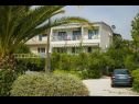 Ferienwohnungen Arc - 5 M From Beach: A1 Green (2+2), A2 Yellow (2+2), A3 Red (2+2), SA4 Blue (2+2) Poljica (Marina) - Riviera Trogir  - Haus