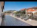 Ferienwohnungen Tomi - with large terrace (60m2): A1(4) Trogir - Riviera Trogir  - Ferienwohnung - A1(4): Terasse