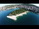 Ferienwohnungen Davorka - 50m from the sea A1(2+2), A2(2+2) Trogir - Riviera Trogir  - Strand