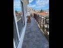 Ferienwohnungen Tomi - with beautiful view: A1(4+1) Trogir - Riviera Trogir  - Ferienwohnung - A1(4+1): Balkon